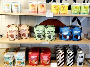 Display of vegan snacks at Jigushop - Sangdo 지구샵 상도점 in Seoul