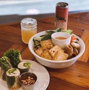 Namaste fresh rolls and rickity rickshaw with tofu at Chau Veggie Express in Vancouver