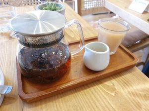 Exceptional Earl Grey (forgive the milk, purists 😉) at Gecko Coffeehouse in East London