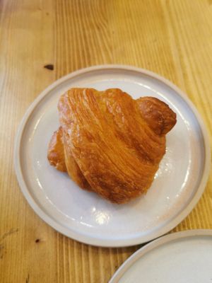 Very flaky and buttery vegan croissant at Gecko Coffeehouse in East London