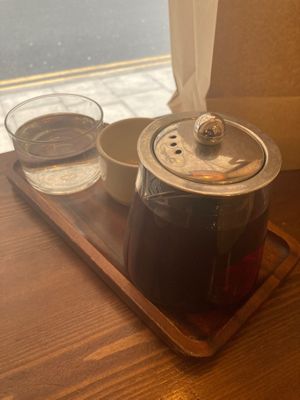  at Gecko Coffeehouse in East London