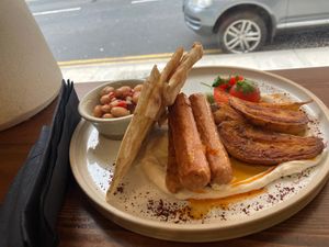 Breakfast  at Gecko Coffeehouse in East London