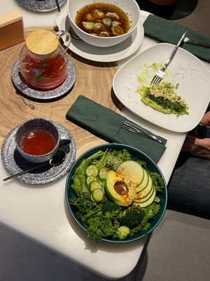 vegan at Tomorrow in Moscow