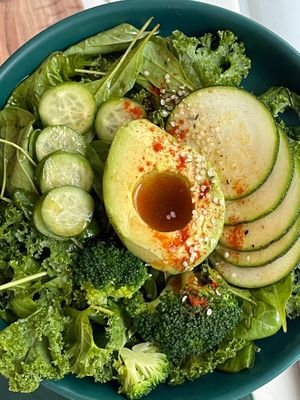 green salad at Tomorrow in Moscow