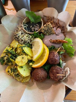   at Green Shake in Saint-leu