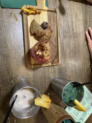 Banana bowl breakfast with smoothie and coconut ice coffee  #Veganuary at Green Shake in Saint-leu