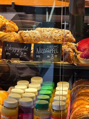 Vegane Nussgipfel at Walter Buchmann - Rennweg in Zurich