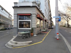 Outdoor seating (in winter) at Walter Buchmann - Oberstrass in Zurich