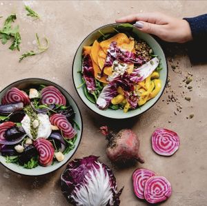 Raw food salad bowl  at Anne&Max in Apeldoorn