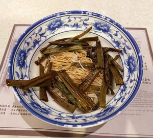Noodles with Scallion 蔥油拌麵 at Shanghai Lane 上海弄堂 in Hong Kong Island