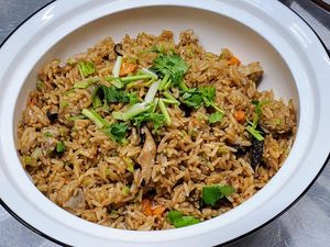 Taiwanese Sticky Rice 油飯 (Photo by 素Good) at Home Taste Vegetarian 家味蔬食 in Kowloon