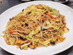 Stir-Fried Rice Noodle 家鄉炒米 (Photo by 素Good) at Home Taste Vegetarian 家味蔬食 in Kowloon
