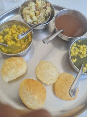 Pani puri at Chowpaty in Nairobi
