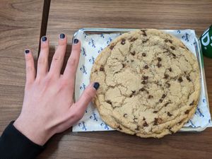 Fat cookie (main pour référence) at Jimmy's Street Food in Paris