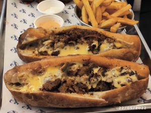 Cheeese at Jimmy's Street Food in Paris