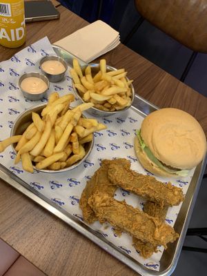   at Jimmy's Street Food in Paris