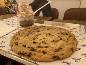   at Jimmy's Street Food in Paris