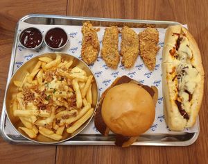  at Jimmy's Street Food in Paris