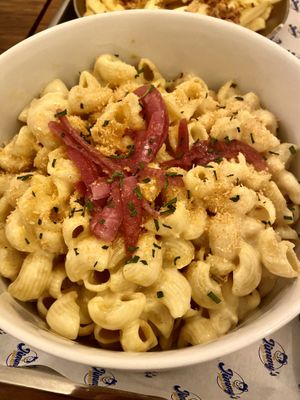 Mac n cheese   at Jimmy's Street Food in Paris