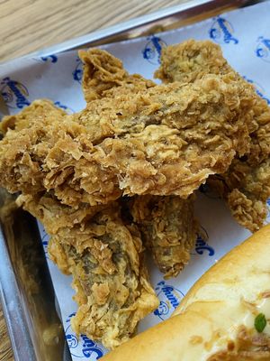 Tenders  at Jimmy's Street Food in Paris