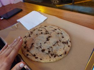 Giant cookie at Jimmy's Street Food in Paris