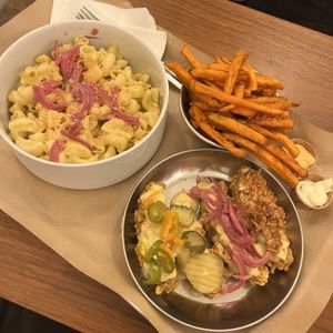   at Jimmy's Street Food in Paris