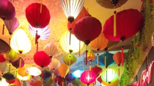 Ambiance colorée et chaleureuse  at Bep Chay in Toulouse