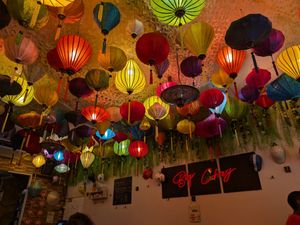 Other reviews showed Thought I'd add the vibe at Bep Chay in Toulouse