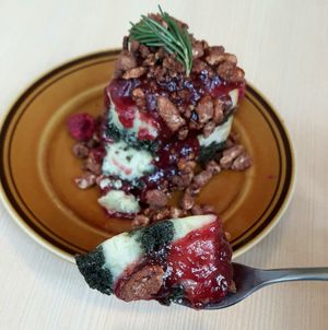 Winter cake - close-up at Godny Cafe in Seoul