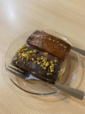 I don’t know the flavours, staff didn’t speak English   at Godny Cafe in Seoul