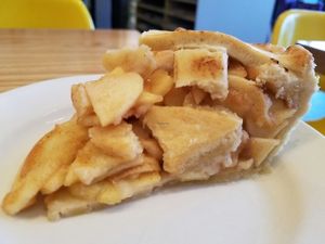 apple pie at Dulce Vegan Bakery and Cafe in Atlanta