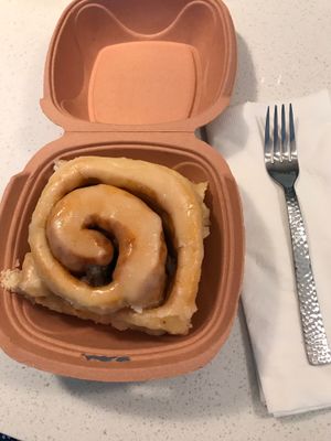 Cinnamon Bun at Dulce Vegan Bakery and Cafe in Atlanta