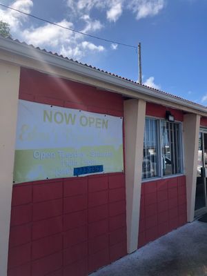 Exterior of building  at Eden's Vegan Eatery in St Croix