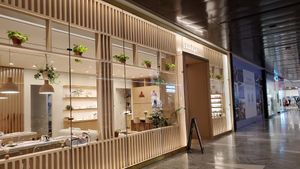  at sundays nail studio - Hudson Yards in New York City