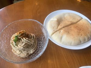 Hummus and pita bread at Chīsù De - Veggie Table in Beijing