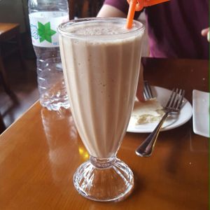 choc peanut butter shake - the best  at Chīsù De - Veggie Table in Beijing