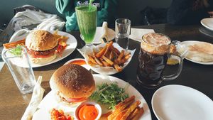 Mushroom burger, Vege beef burger at Chīsù De - Veggie Table in Beijing