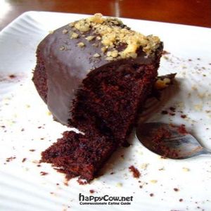 Chocolate cake at Chīsù De - Veggie Table in Beijing