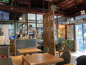 Serving area  at Chīsù De - Veggie Table in Beijing