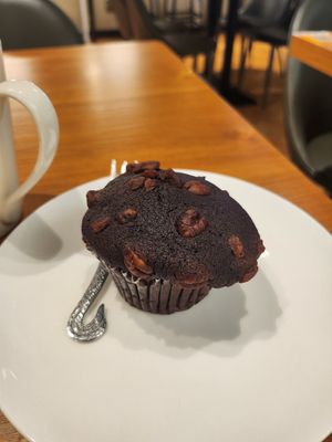 Chocolate muffin at Chīsù De - Veggie Table in Beijing
