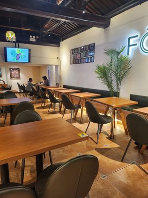 Seating at Chīsù De - Veggie Table in Beijing