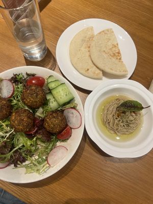   at Chīsù De - Veggie Table in Beijing