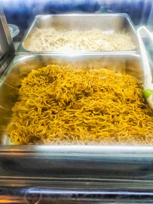 Maggie mee at DeJi Vegetarian - 德記素食 in Central Singapore