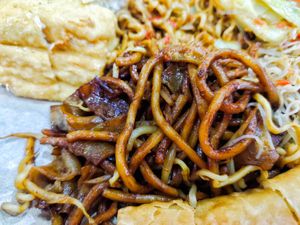 kuey teow mee is good at DeJi Vegetarian - 德記素食 in Central Singapore