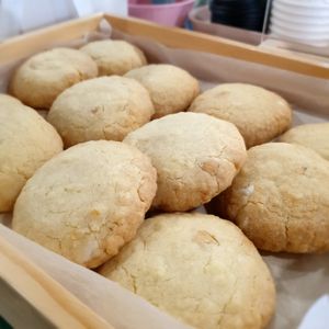 cookies at Vivi's Veggie in Seoul