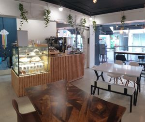 counter at Vivi's Veggie in Seoul