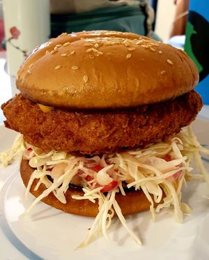 chickun sandwich at Vivi's Veggie in Seoul