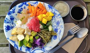 Vegan Pokebowl at Vivi's Veggie in Seoul