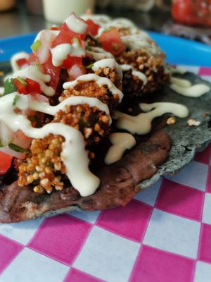 Taco Paxil: aguacate empanizado #Veganuary at Paxil in Mexico City