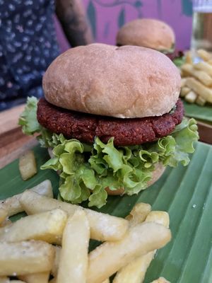 Vegan burger   at Jungle SV in El Tunco